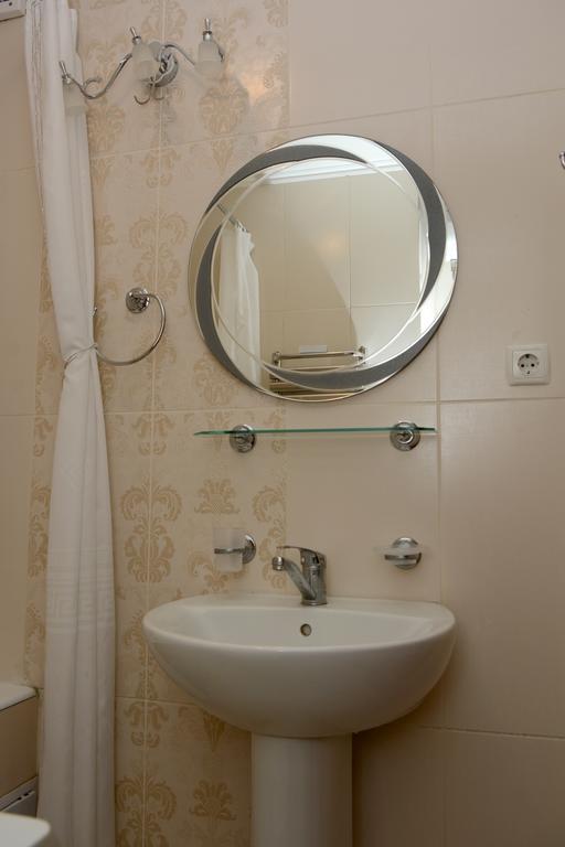 Golden Dragon Aparthotel Μπισκέκ Εξωτερικό φωτογραφία